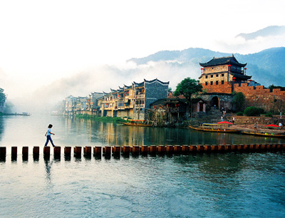 長沙往返A(chǔ)9線：鳳凰古城、德夯苗寨、矮寨吊索橋品質(zhì)純玩兩日游