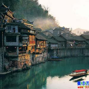 時(shí)尚商務(wù)C線：張家界、天門山、鳳凰古城四日游